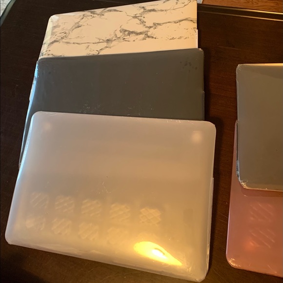 MacBook hard case 5 Colors 12’´inch thé hard case is the product I am selling - Picture 5 of 14